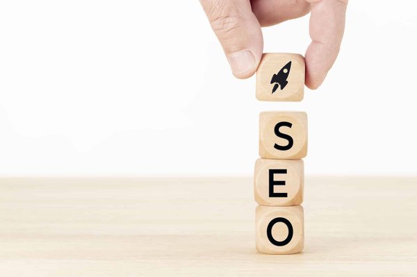 5 critères à considérer pour choisir une agence SEO pour les agences immobilières
